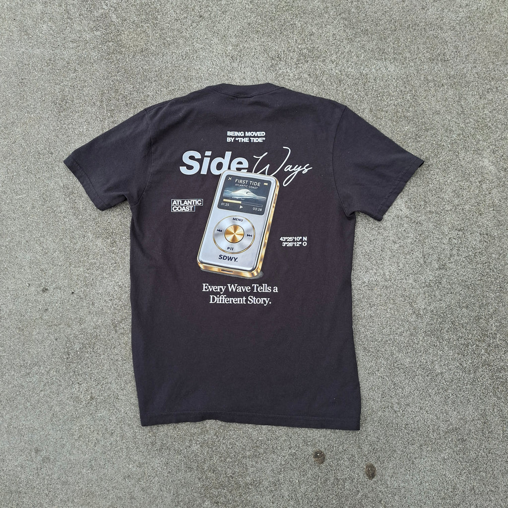 "The 2000s" | Camiseta Negra Unisex